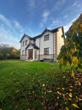Lochedge House